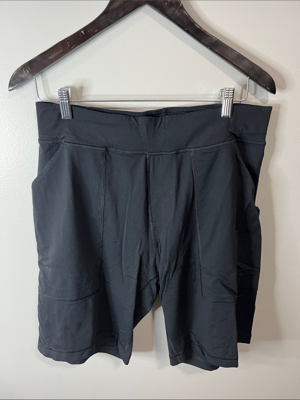 Lululemon Black Athletic Running Shorts – Pockets – Women’s